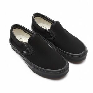 Vans Classic Slip-On Triple Black Canvas Sneakers Women’s Size 7/Mens Size 5.5
